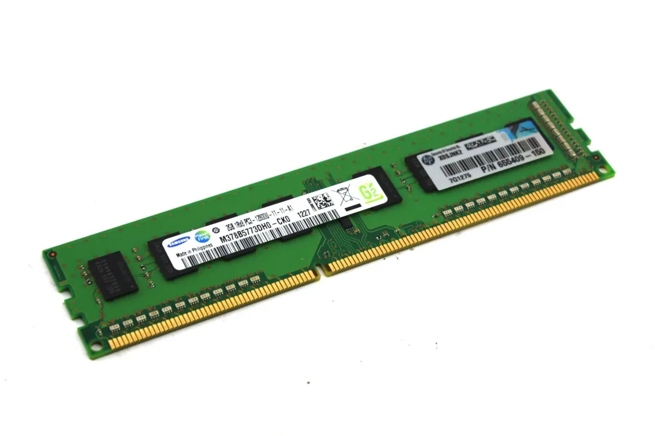 SAMSUNG 2GB DDR3 1600MHz RAM Module